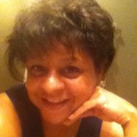 Geraldine Brooks Photo 16