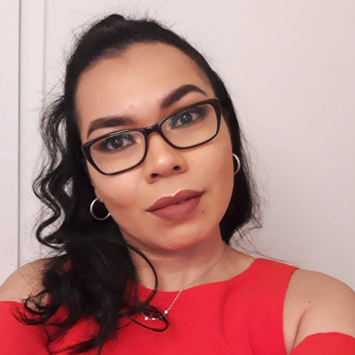 Gabriela Hernandez Photo 13