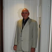 John Lea Photo 14