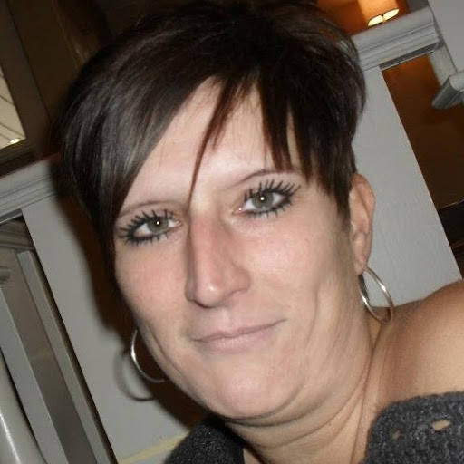 Paula Hall Photo 31
