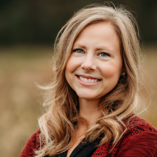 Sara Garrett Photo 12