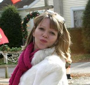 Rebecca Tuttle Photo 37