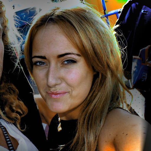 Nadia Wood Photo 24