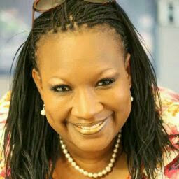 Stephanie Flowers Photo 19