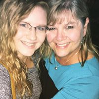 Lisa Henderson Photo 15