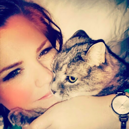 Alyssa Little Photo 7