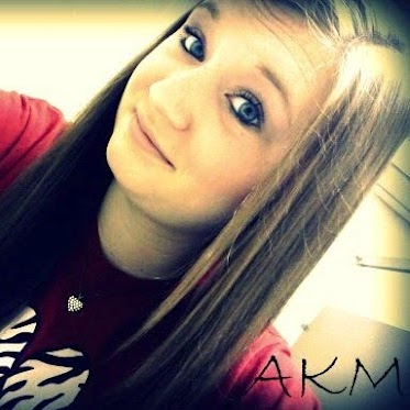Allison Mann Photo 6