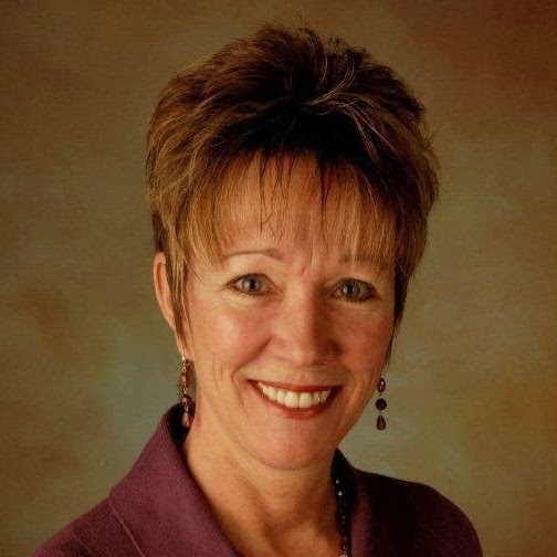 Renee Sutton Photo 31