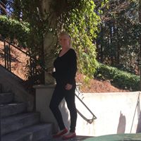 Sandra Abbott Photo 22
