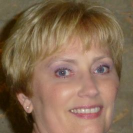 Cindy Cummings Photo 9