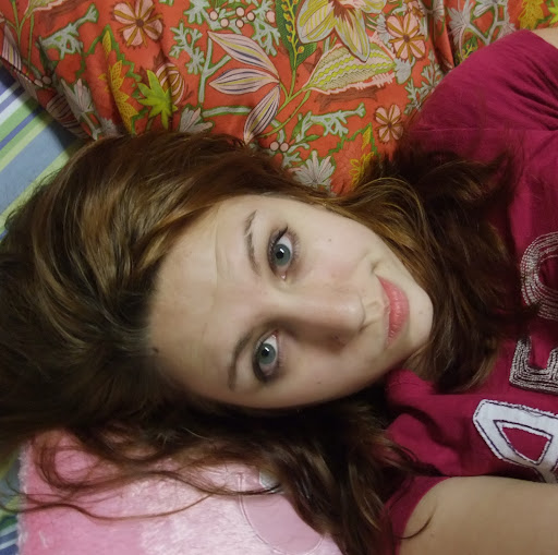 Amanda Hale Photo 44