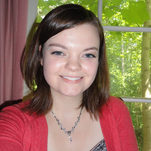 Amanda Spradlin Photo 24