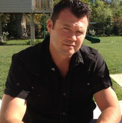 Timothy Skinner Photo 12