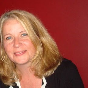 Jennifer Skinner Photo 30