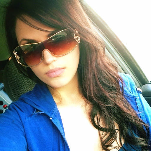 Danielle French Photo 17