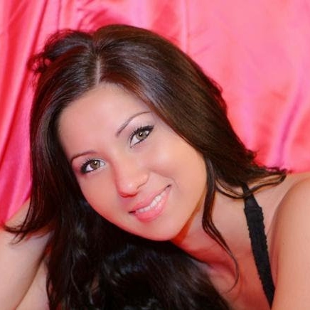 Trisha Walker Photo 37