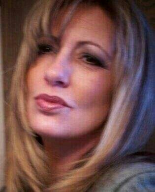 Lori Taylor Photo 24