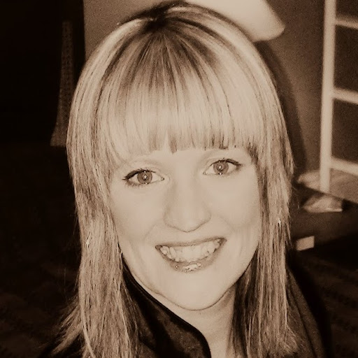 Jane Lowe Photo 6