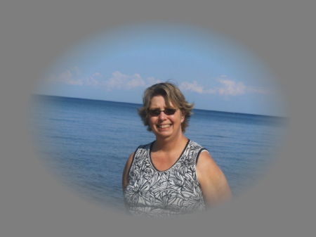 Diane Marshall Photo 3