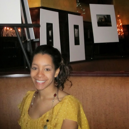 Stephanie Lloyd Photo 29