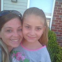 Elizabeth Stinnett Photo 6