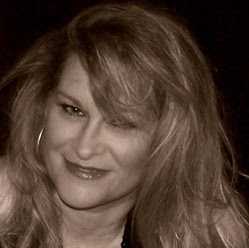 Lori Dalton Photo 9