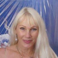 Ilona Bell Photo 6