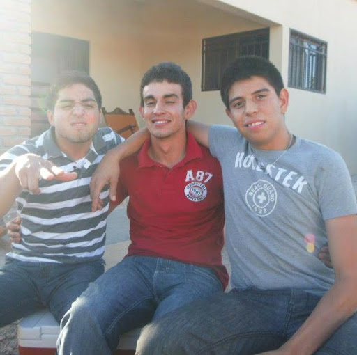 Ricardo Botello Photo 33