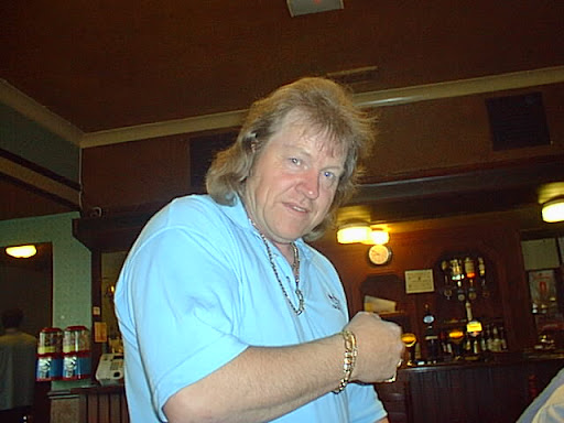 Alan Guy Photo 26