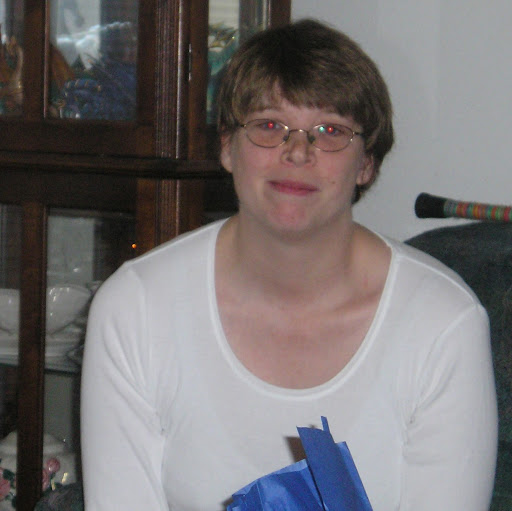 Elizabeth Cash Photo 21