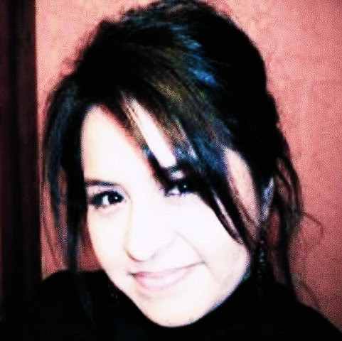 Jacqueline Landers Photo 27