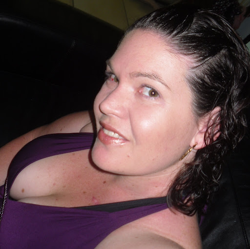 Rebecca Ritchie Photo 37