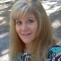 Pamela King Photo 37