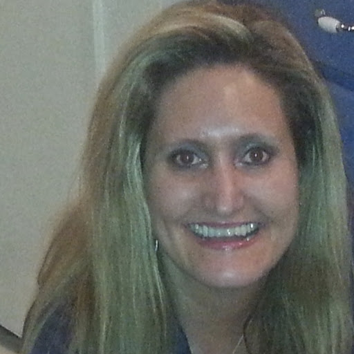 Kelly Blair Photo 49