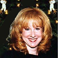Carolyn Reynolds Photo 23