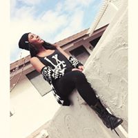 Cora Bell Photo 10