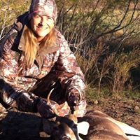 Denise Larkin Photo 15