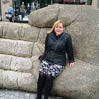Julie Foley Photo 33