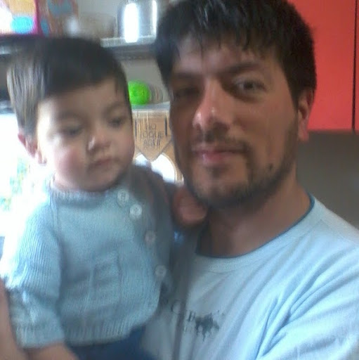 Cristian Robles Photo 6