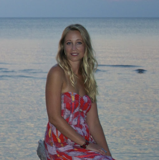 Amie Payne Photo 3