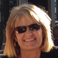 Linda Brooks Photo 3