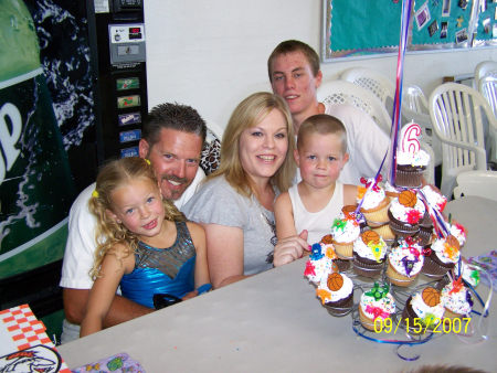 Kim Kelly Photo 41