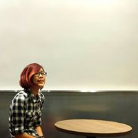 Amanda Low Photo 34
