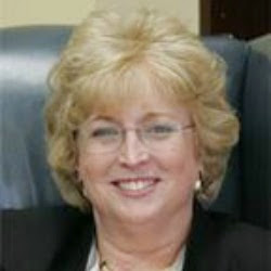 Shirley Coffey Photo 32