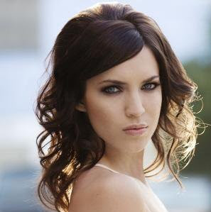 Sara Worthington Photo 11