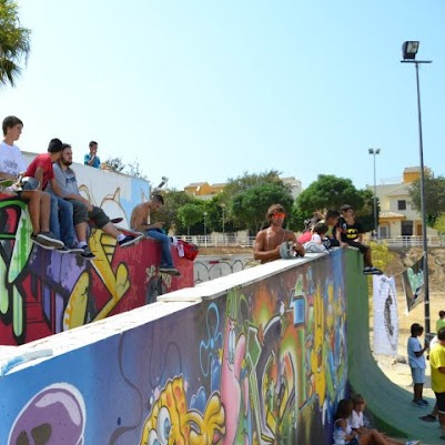 Angel Crespo Photo 11