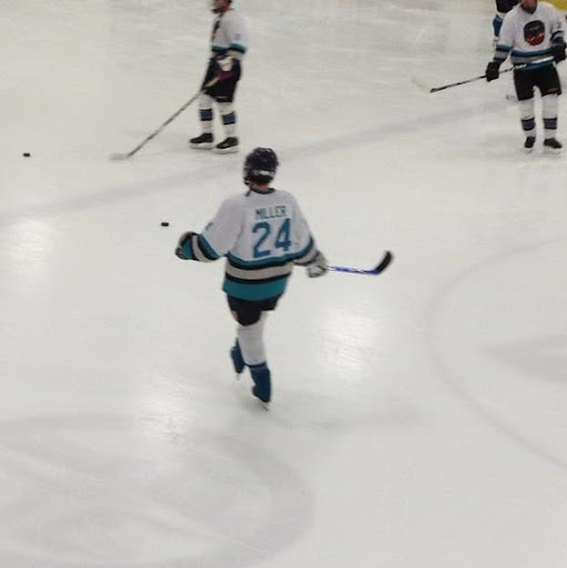 Adam Miller Photo 25