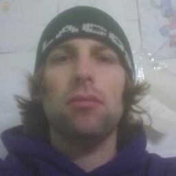 Adam Golding Photo 20