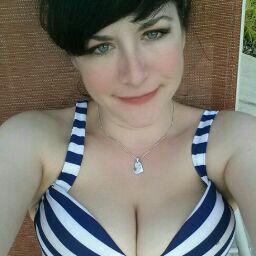 Whitney Hannah Photo 7