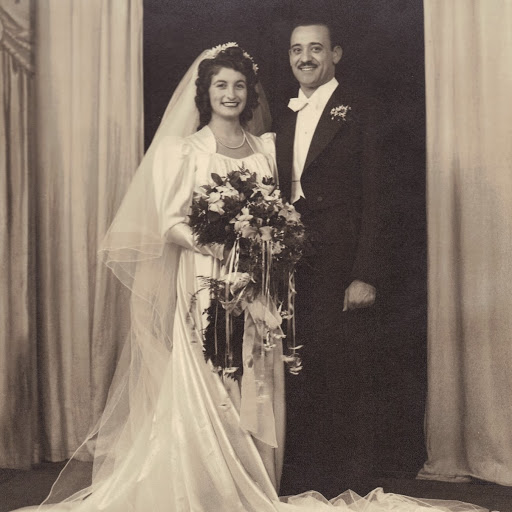 Linda Golden Photo 36